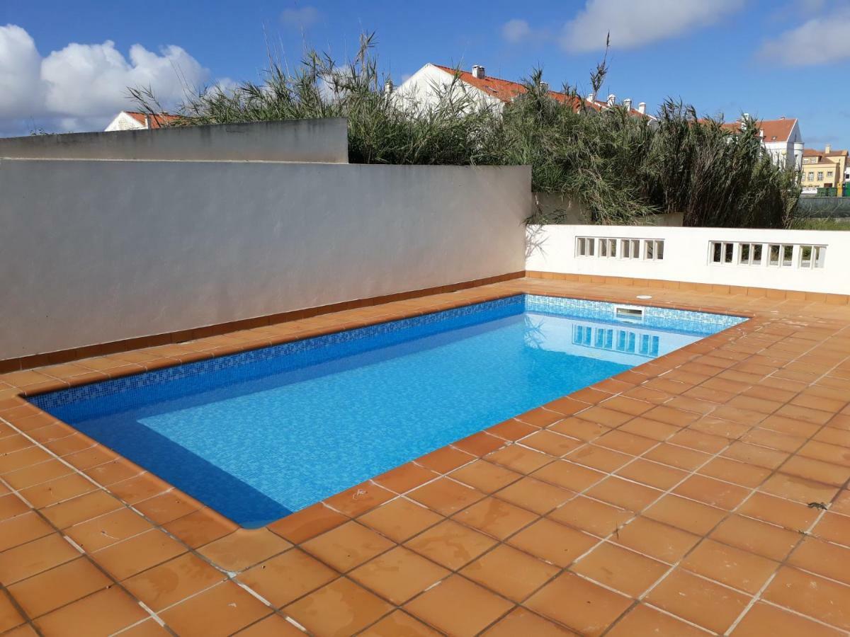 Apartments Baleal: Balconies And Pool Ferrel  Exteriör bild